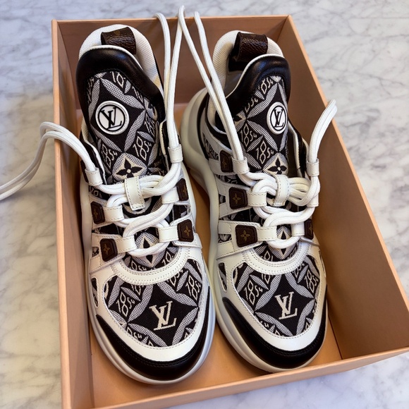 Louis Vuitton Archlight Sneaker - Picture 4 of 8